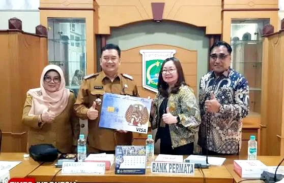 Luncurkan Kartu ATM Garudeya, BPR Artha Kanjuruhan dan Pemkab Malang Rangkul Permata Bank